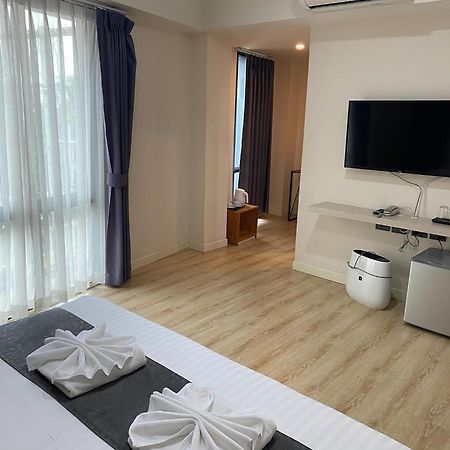 Tisa Hotel Udonthani エクステリア 写真