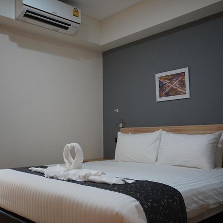 Tisa Hotel Udonthani エクステリア 写真