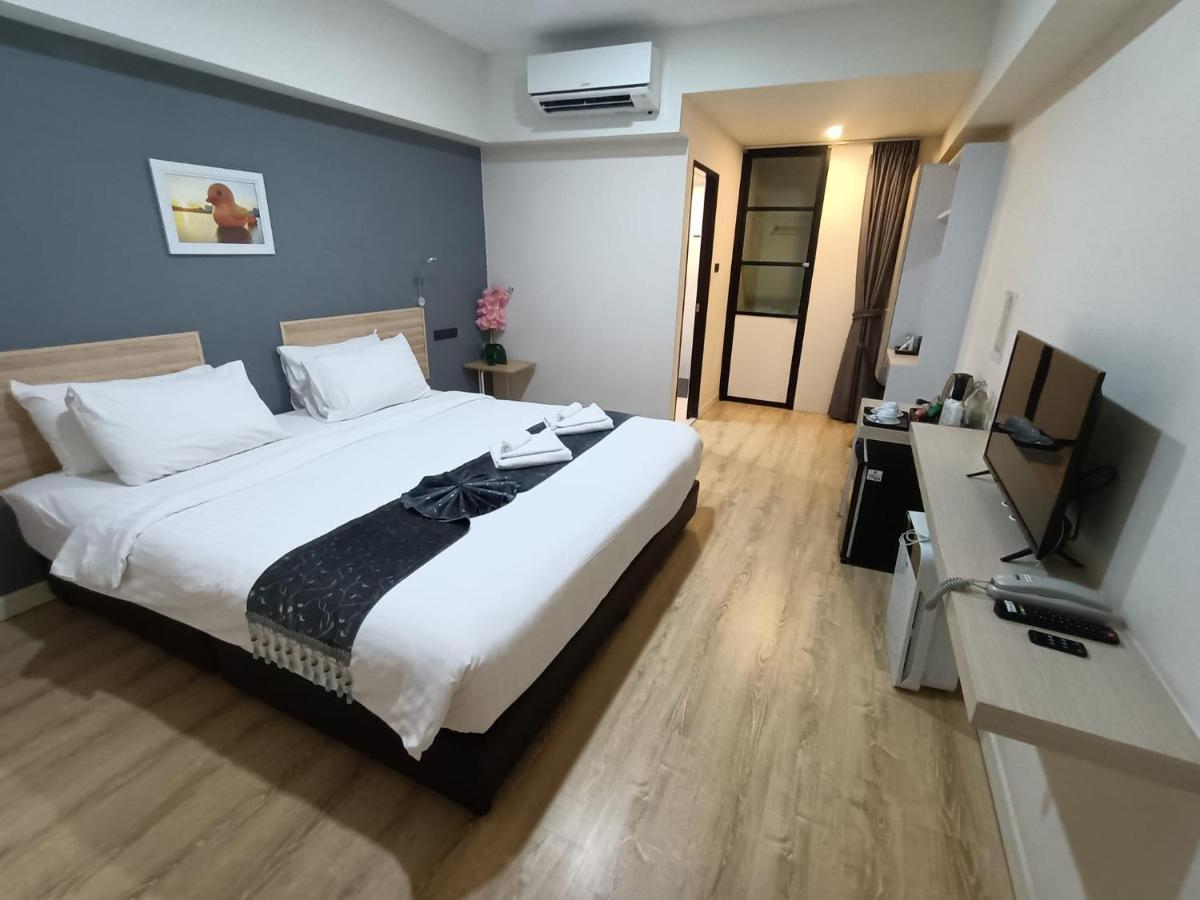 Tisa Hotel Udonthani エクステリア 写真