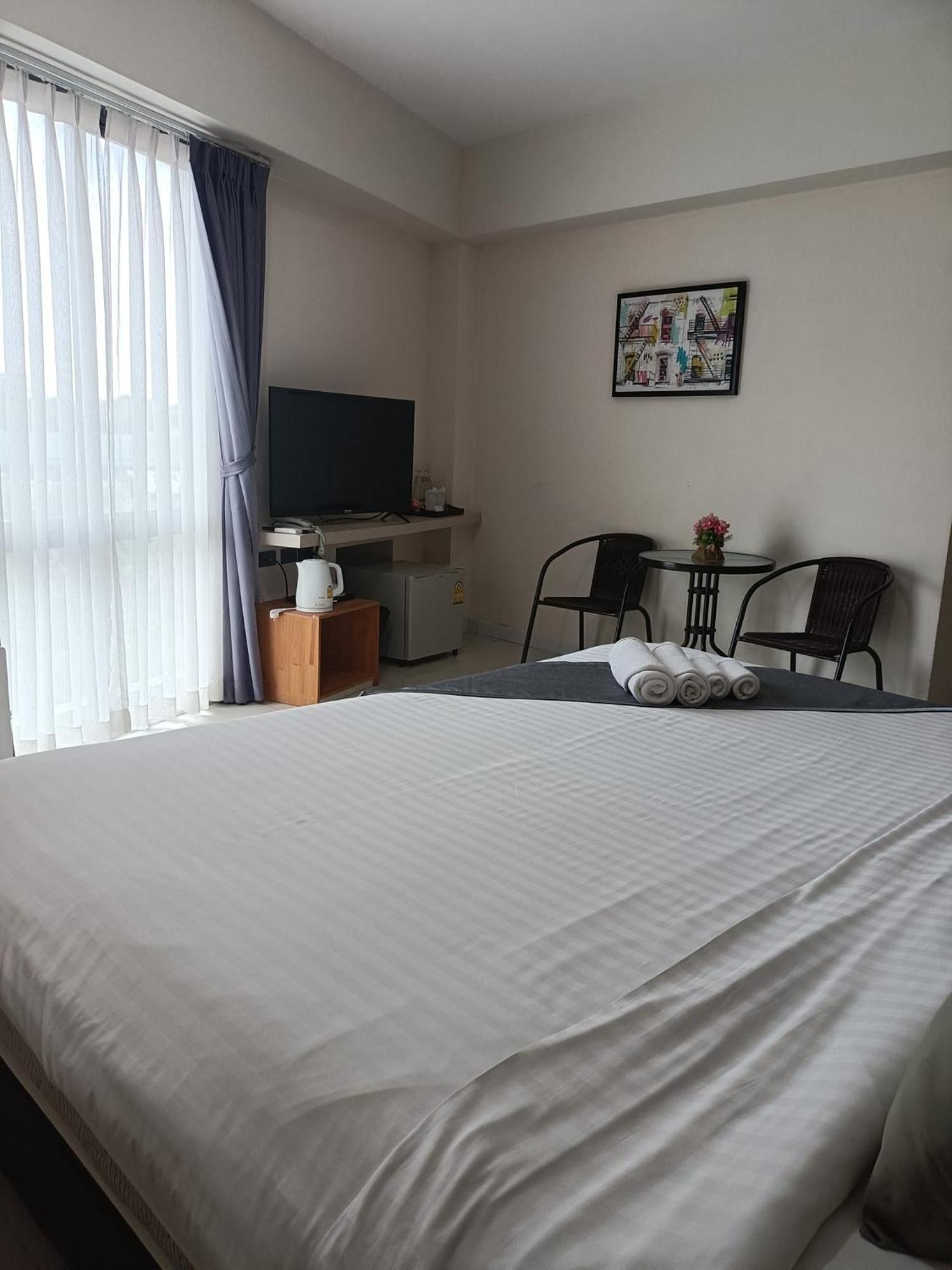 Tisa Hotel Udonthani エクステリア 写真