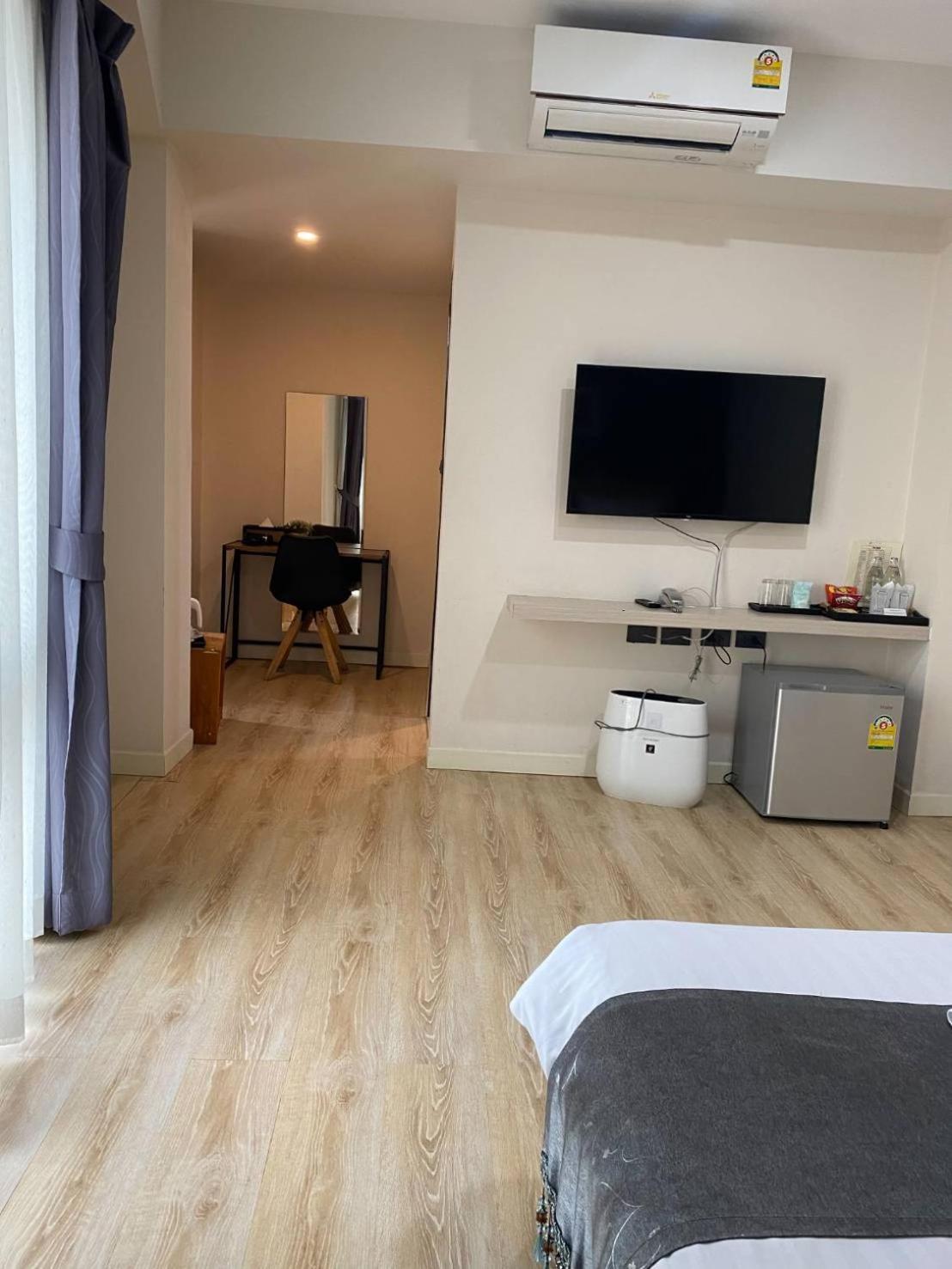 Tisa Hotel Udonthani エクステリア 写真