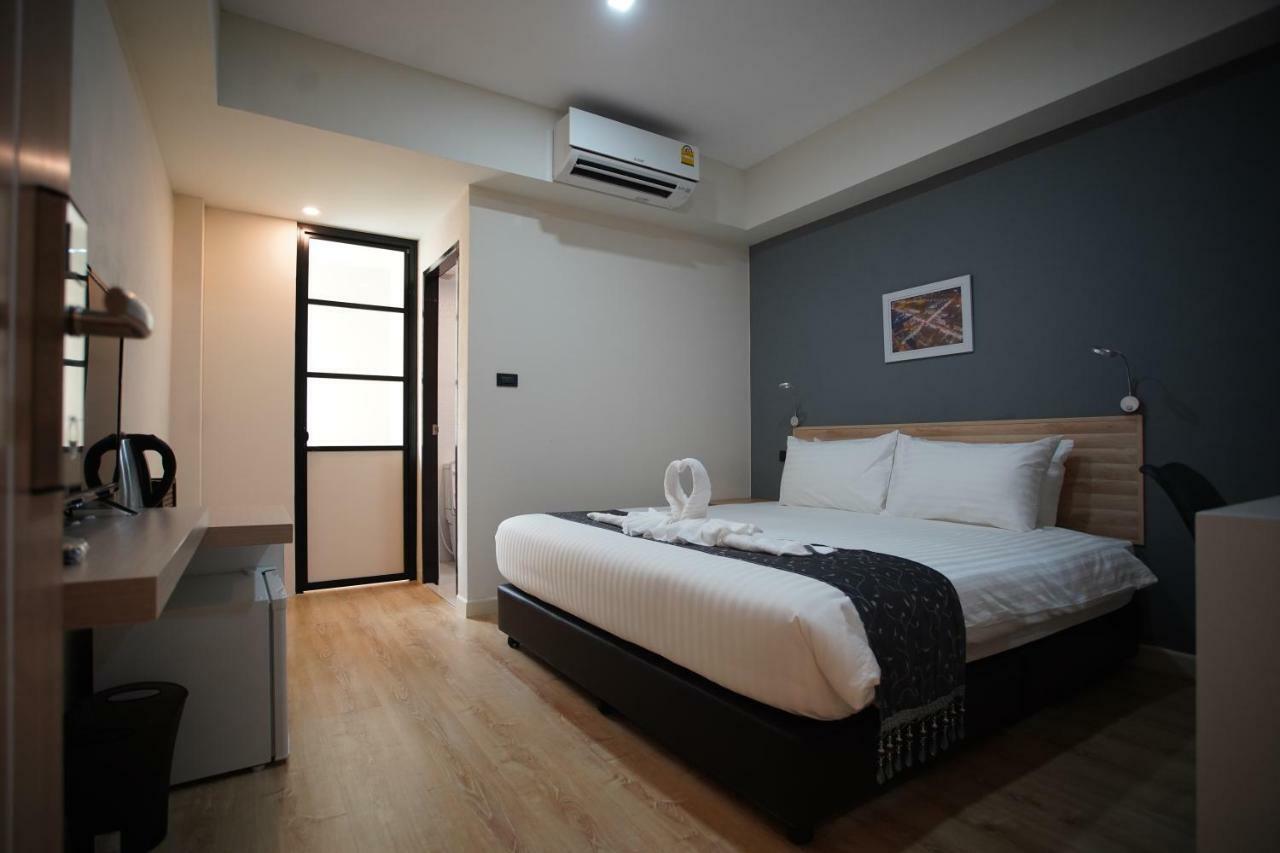 Tisa Hotel Udonthani エクステリア 写真