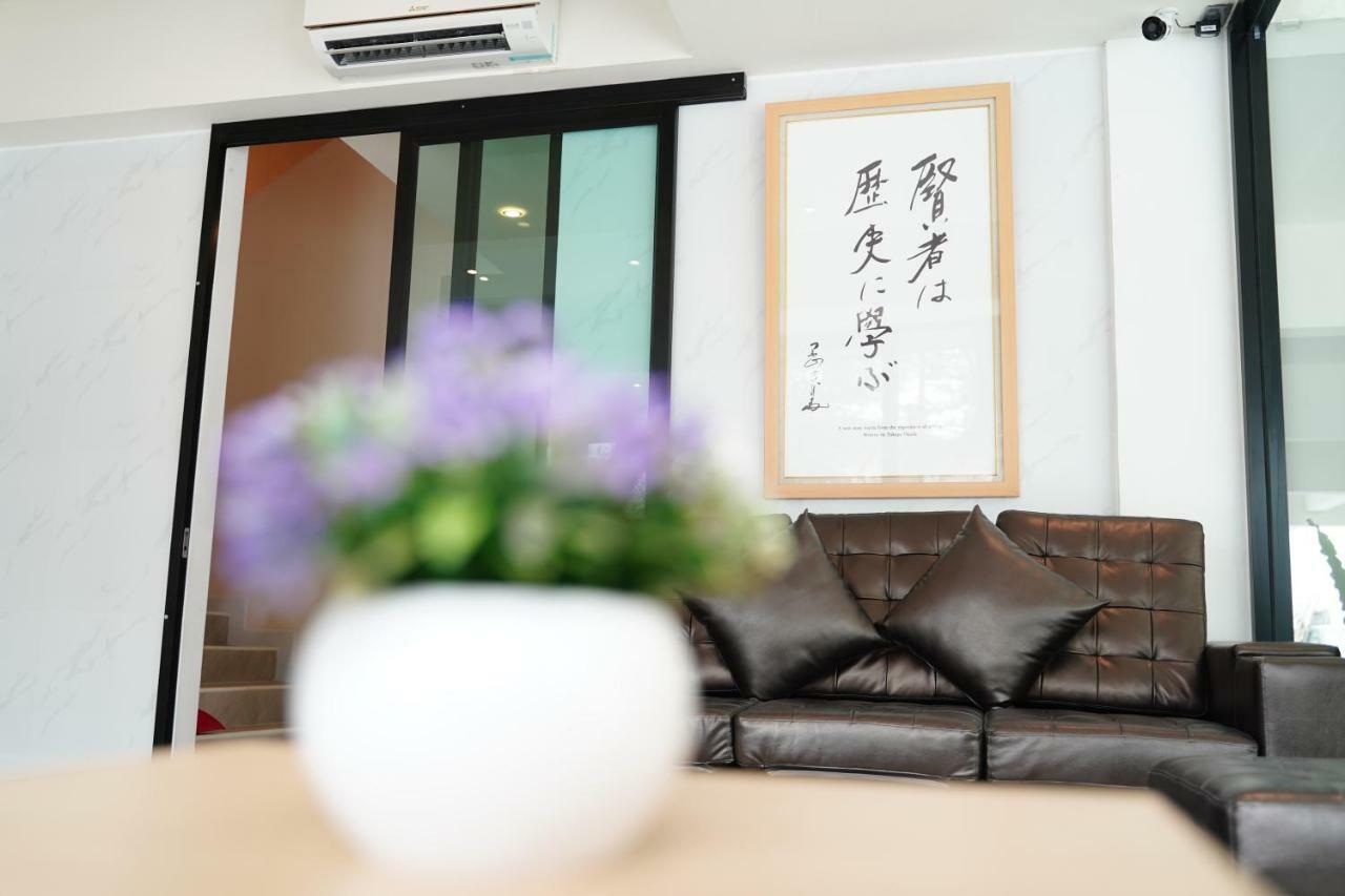 Tisa Hotel Udonthani エクステリア 写真