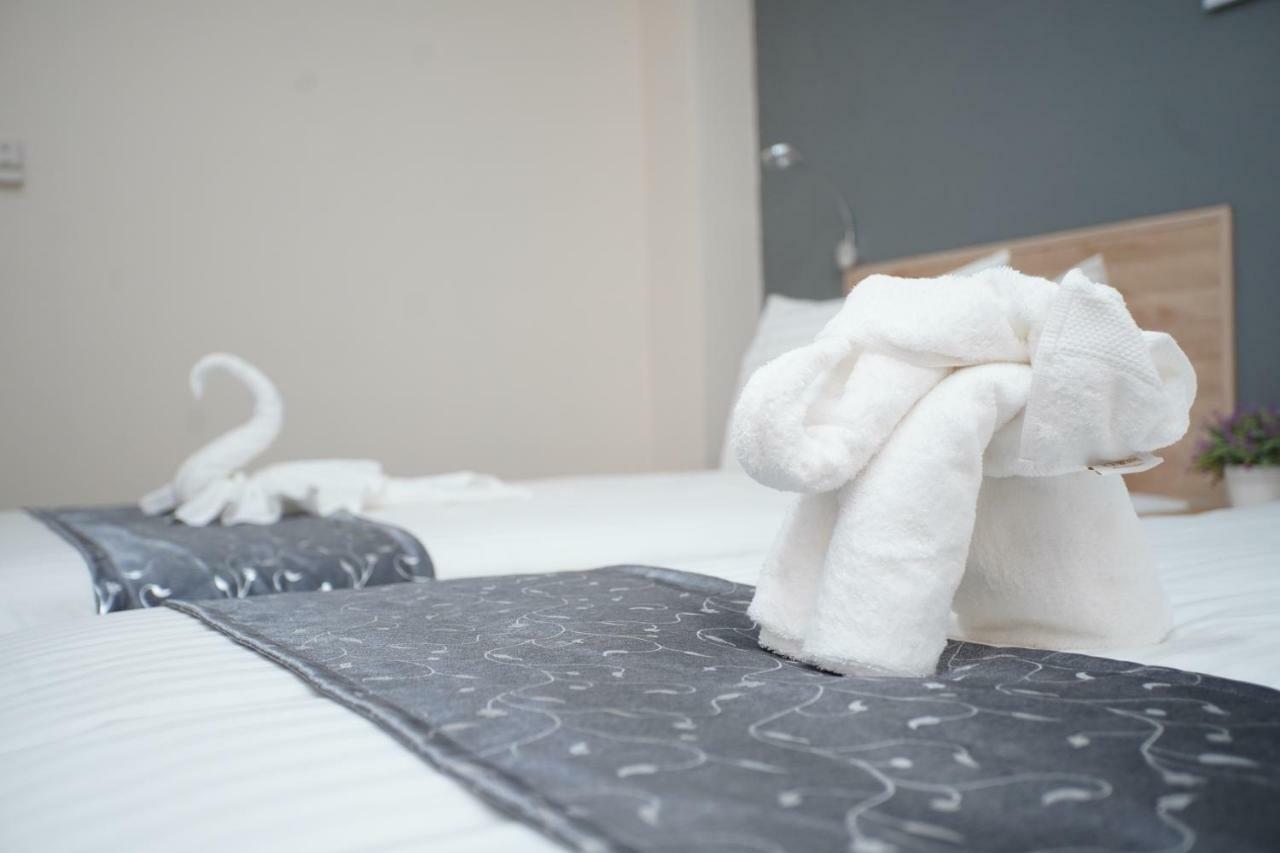 Tisa Hotel Udonthani エクステリア 写真
