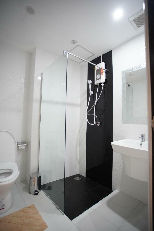 Tisa Hotel Udonthani エクステリア 写真